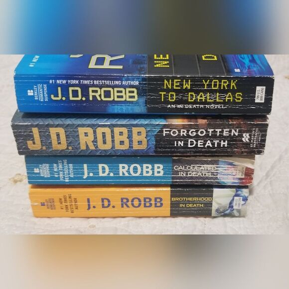 J.D. Robb death series 4 book lot - Picture 2 of 2